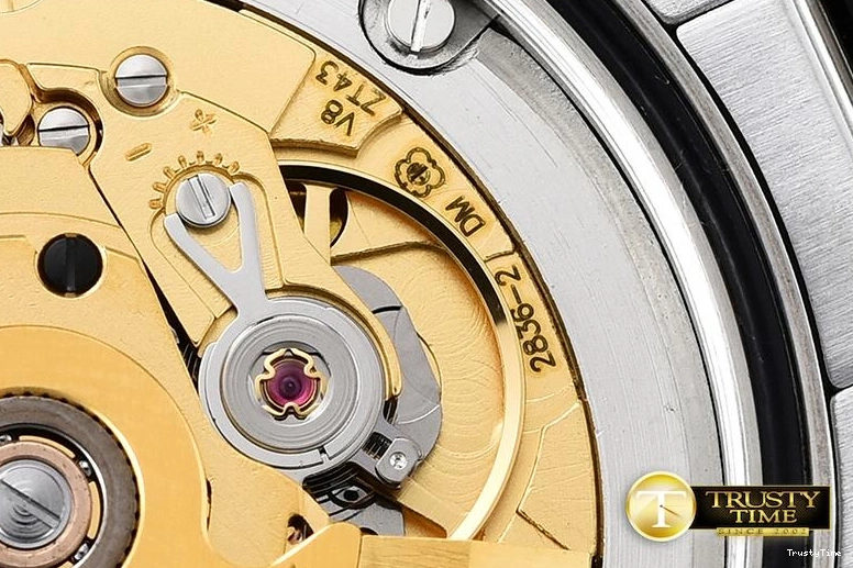 1104 RDD0206B – DayDate Bright 672